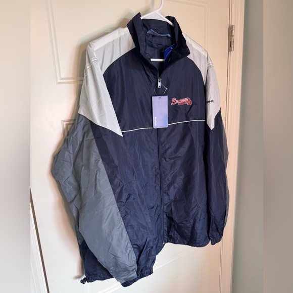 Atlanta Braves Lightweight Zip Up Windbreaker - Size L - NEW w/tags - Picture 2 of 6